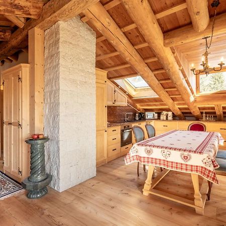 Cortina Lodge กอร์ตินาดัมเปซโซ ภายนอก รูปภาพ
