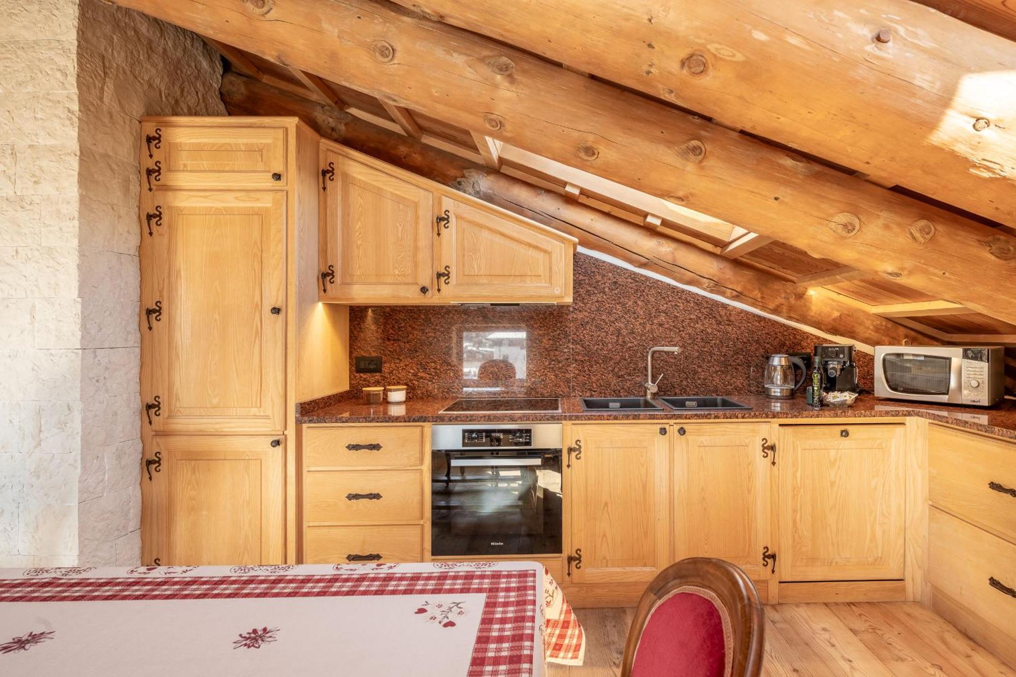 Cortina Lodge กอร์ตินาดัมเปซโซ ภายนอก รูปภาพ